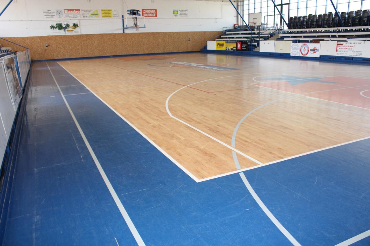 Sporthotel Bk Pod Lipou Roudnice nad Labem Ngoại thất bức ảnh