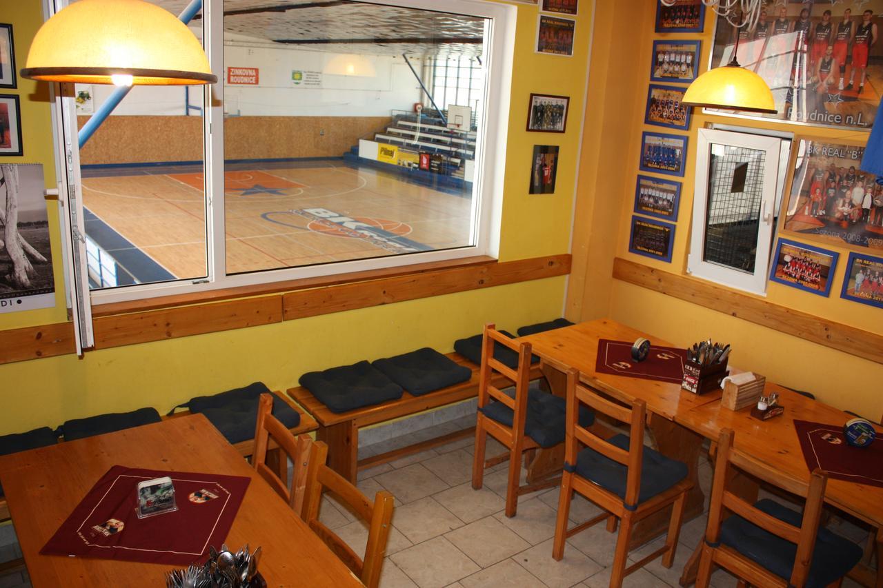 Sporthotel Bk Pod Lipou Roudnice nad Labem Ngoại thất bức ảnh