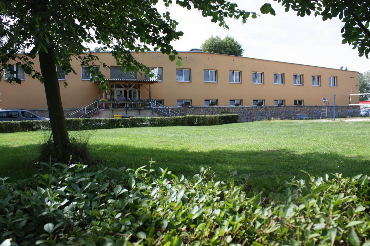 Sporthotel Bk Pod Lipou Roudnice nad Labem Ngoại thất bức ảnh