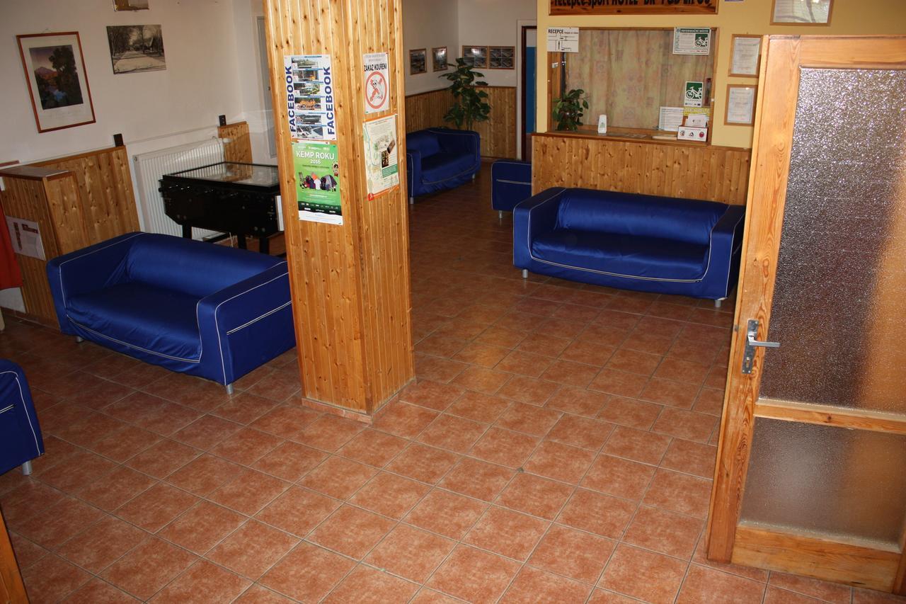 Sporthotel Bk Pod Lipou Roudnice nad Labem Ngoại thất bức ảnh